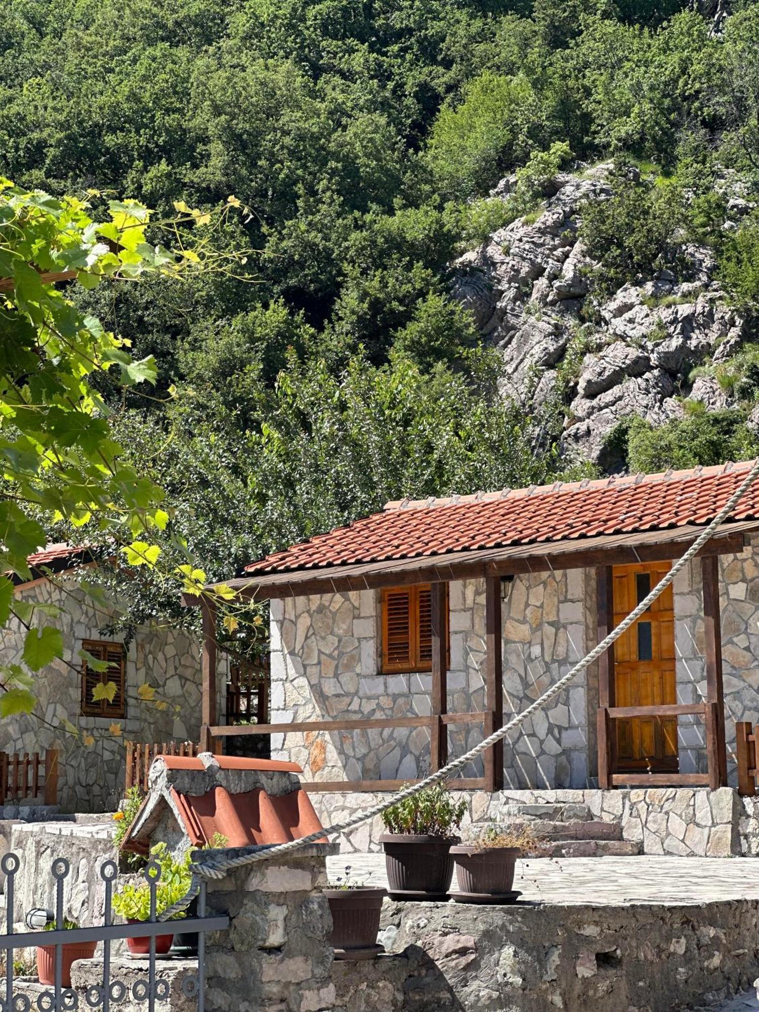 Apartment Etno Selo Pobori Budva